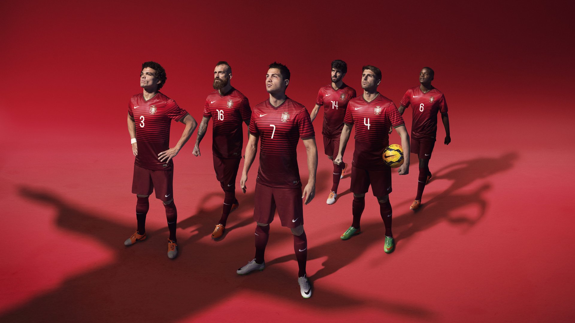 赛道是他的教堂，引擎是他的唱诗班，F1街道赛之夜，托尼存在感拉满