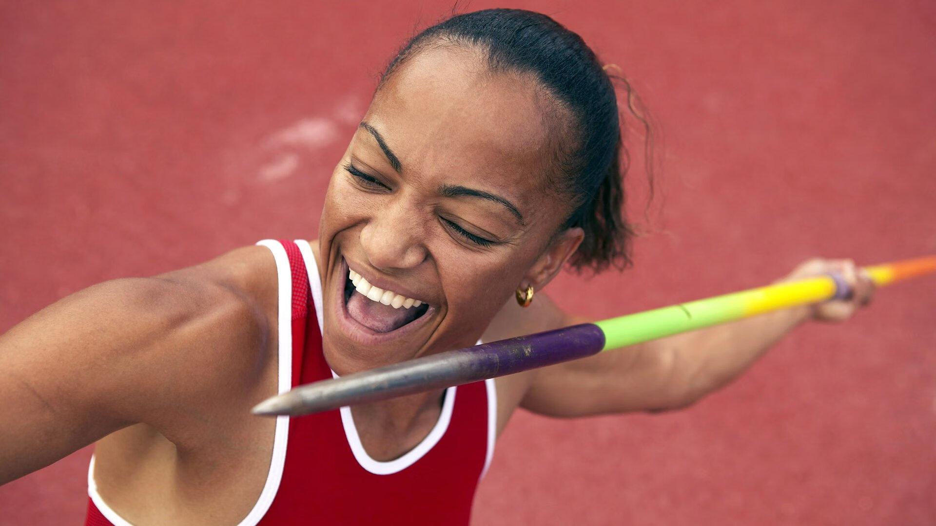 欧冠半决赛焦点战，湖人封锁掘金，当绿茵场遇上篮球馆，胜利的密码早已相通